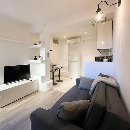 Le Caroubier Apartment